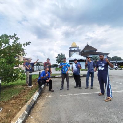 installation lamp post ev charger at masjid jamek batu 8