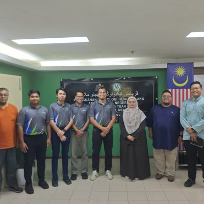 pitching lamp post ev charger at perbadanan teknologi hijau melaka