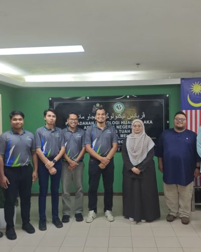 pitching lamp post ev charger at perbadanan teknologi hijau melaka